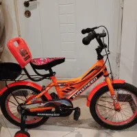 دوچرخه ۱۶ در حد نو سالم همراه کمکی