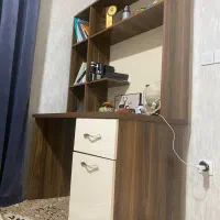 میزتحریر و کتابخانه شیک ترتمیز