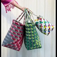 سبد بادوام و سبک  و خوش قیمت