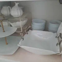 ظرف چینی سفید