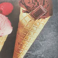 به چند نیرو جهت کار در بستنی فروشی نیازمندیم