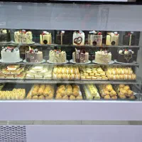 کیک و شیرینی لوتوس