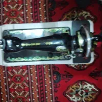 چرخ خیاطی درحدنو|چرخ خیاطی و ریسندگی|کاشان, میدان میوه تره بار|دیوار