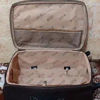چمدون|کیف، کفش، کمربند|بندر گناوه, |دیوار