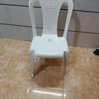 صندلی پلاستیکی در حد