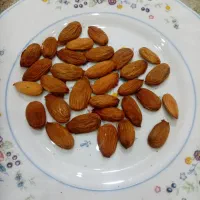 بادام شیرین درجه یک|خوردنی و آشامیدنی|تهران, والفجر (افسریه)|دیوار
