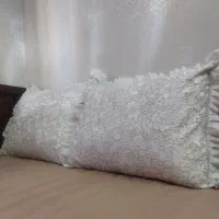 پشتی سایز بزرگ بسیار شیک تمیز و سالم از جنس دانتل