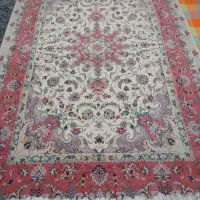 فرش ۶متری دستباف گل ابریشم در حد نو مناسب عروس
