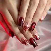 خدمات ناخن حرفه ایی وVIP تضمین 1ماه+ ۵۰٪ تخفیف