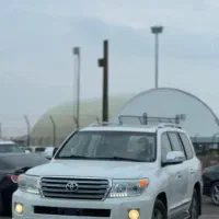 تویوتا لندکروز v8 فول کامل