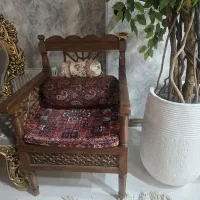 ست سنتی دوتا صندلی ویک کاناپه میز