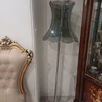 اباژور ایستاده