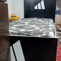 دوعددتخت خواب یک نفره