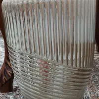 گلدان شیشه ای جدید و براق و بزرگ