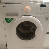 یک دستگاه ماشین لباسشویی الجی کره