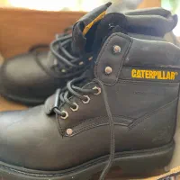 بوت ایمنی کاترپیلار اورجینال|کیف، کفش، کمربند|حاجی آباد, |دیوار