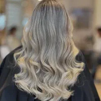 مدل رنگ و لایت توسط هنرجو انجام نمیشود|خدمات آرایشگری و زیبایی|رشت, معلم|دیوار