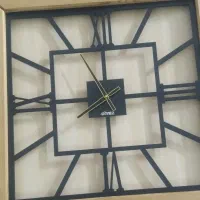 ساعت دیواری