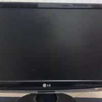 مانیتور و کیس به همراه تمام تجهیزات