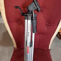 سه پایه دوربین متر یا تراز  مارک BOSCH