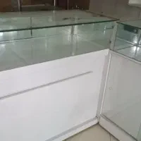 دکور و ویترین مغازه