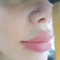فروش و خدمات پیرسینگ سوراخ کردن گوش لب بینی|خدمات آرایشگری و زیبایی|شیراز, وصال|دیوار