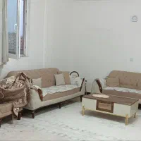 مبل و میز وسط