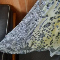 پیراهن مجلسی|لباس|تربت جام, امام|دیوار