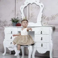 دکور آتلیه (آینه و کنسول)