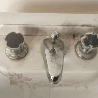 روشویی با شیر|لوازم سرویس بهداشتی|کاشان, کارگر|دیوار