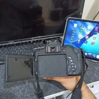 دوربین canon 750D