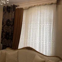 پرده تور به همراه دو عدد کتیبه و دو عدد والون