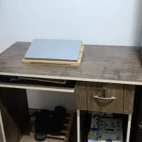 میز تحریر و کمد