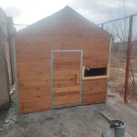 لانه سگ نگهبان تخت باغی