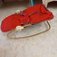 تخت کنار مادر و نی نی لای لای|تخت و صندلی بچه|قدس, شهرقدس|دیوار