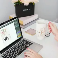 گروه طراحی تبلیغاتی تای