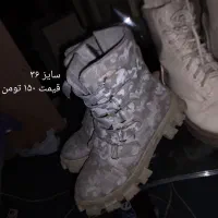 تعدادی کتونی و بوت|کیف، کفش، کمربند|تهران, خواجه نظام الملک|دیوار