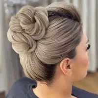 بمب تخفیفات میکاپ و شینیون|خدمات آرایشگری و زیبایی|رشت, دروازه لاکان|دیوار