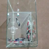 تعدادی وسایل خودرو و اکواریوم
