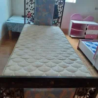تخت تکنفره