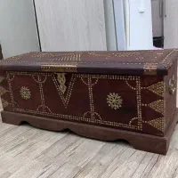 صندوق قدیمی بزرگ چوب ساج