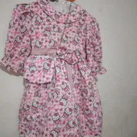 لباس های دخترانه. شیک. وتمیز