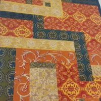 فرش نو و سالم در ابعاد 1.5× 2.25.