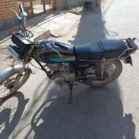 موتور سیکلت پارکینگی