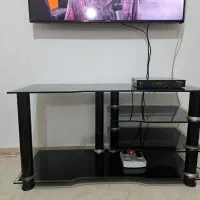 میز تلوزیون شیشه ای