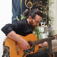 آموزش گیتار پاپ،کلاسیک