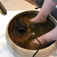 سم زدایی وفیزیوتراپی ازبدن بادستگاه پیشرفته