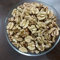 گردو درجه یک یک منشاد