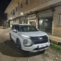 میتسوبیشی اوتلندر h-line دو دیفرانسیل