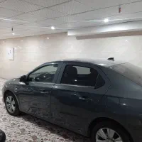 تارا خاکستری